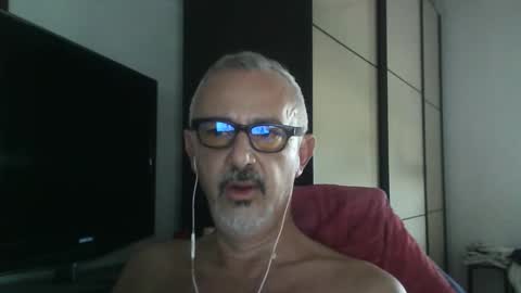 Snapshot of nevenerabis chatting on September 14, 2025, 2:38 pm nevenerabis online show from September 14, 2025, 2:38 pm