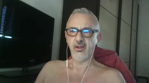 Snapshot of nevenerabis chatting on October 26, 2025, 2:01 pm nevenerabis online show from October 26, 2025, 2:01 pm