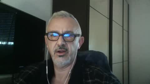 Snapshot of nevenerabis chatting on November 6, 2025, 12:17 pm nevenerabis online show from November 6, 2025, 12:17 pm