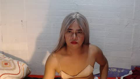 Snapshot of new_asian_ts chatting on October 18, 2025, 6:26 am new_asian_ts online show from October 18, 2025, 6:26 am