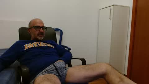 simi online show from October 9, 2025, 6:06 pm