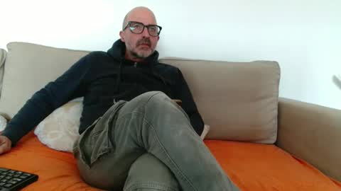 simi online show from January 14, 2026, 12:44 pm