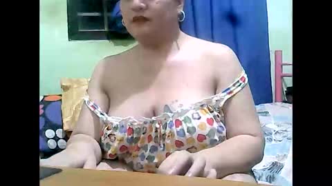 Snapshot of new_taboo_fetishqueen chatting on June 2, 2026, 4:20 pm mariapaula online show from June 2, 2026, 4:20 pm