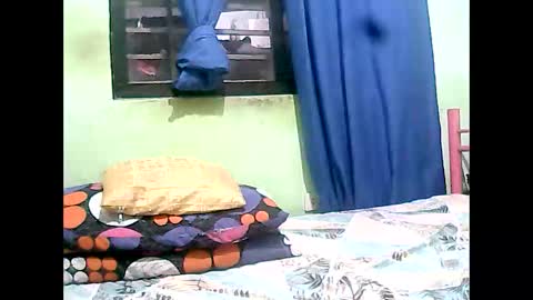 Snapshot of new_taboo_fetishqueen chatting on June 3, 2026, 2:44 pm mariapaula online show from June 3, 2026, 2:44 pm