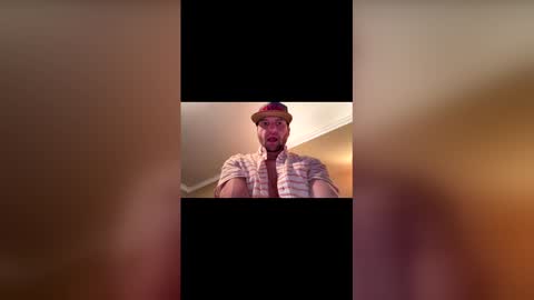 newmanharrison5 online show from April 29, 2026, 1:04 pm