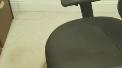 Snapshot of newneedy chatting on April 24, 2026, 4:42 pm newneedy online show from April 24, 2026, 4:42 pm