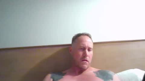 Snapshot of newportman1030 chatting on December 14, 2024, 3:07 am amandandhisgirl online show from December 14, 2024, 3:07 am