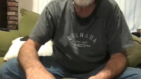 newtman68 online show from May 2, 2026, 11:43 pm