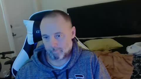 NewWorld online show from December 1, 2024, 5:02 pm