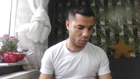 newworld0 online show from February 9, 2025, 1:46 pm