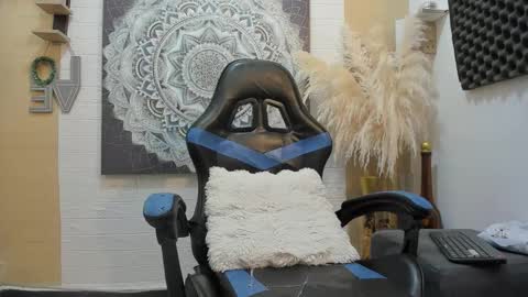 Snapshot of nextboywell1 chatting on February 13, 2026, 7:54 pm Yeison online show from February 13, 2026, 7:54 pm