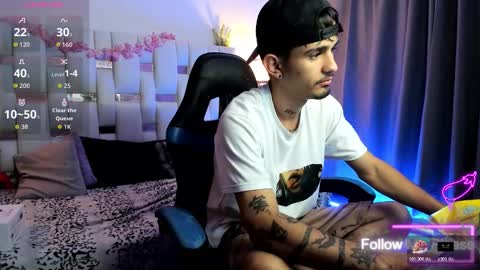 Snapshot of nextboywell1 chatting on March 12, 2026, 3:23 am Yeison online show from March 12, 2026, 3:23 am