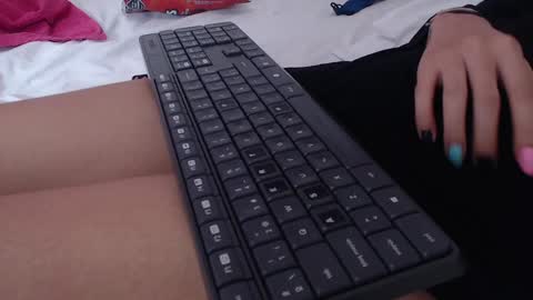 Snapshot of nextdoor_fantasy chatting on January 15, 2025, 6:54 am nextdoor_fantasy online show from January 15, 2025, 6:54 am