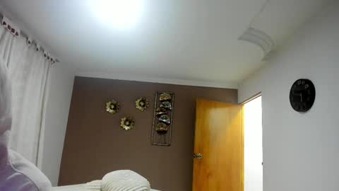 NEYDER  online show from February 12, 2026, 11:49 am