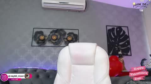 Snapshot of neytiri_moon chatting on February 14, 2025, 6:08 pm Sandra online show from February 14, 2025, 6:08 pm