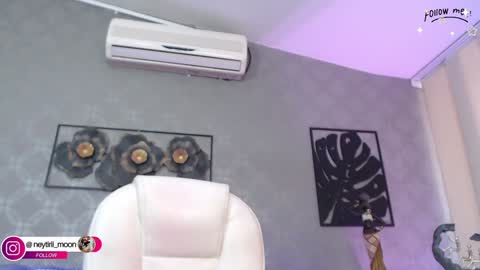 Snapshot of neytiri_moon chatting on March 9, 2025, 2:32 pm Sandra online show from March 9, 2025, 2:32 pm