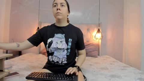 Snapshot of nezukokamado1_ chatting on November 23, 2025, 1:00 pm Milena online show from November 23, 2025, 1:00 pm