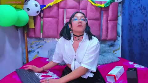 nezukoks online show from July 21, 2026, 3:20 am
