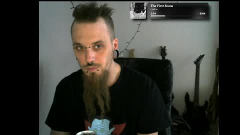 Snapshot of nezvers chatting on April 3, 2026, 12:03 pm YouPick online show from April 3, 2026, 12:03 pm