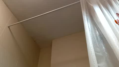 nguyen7788789 online show from November 12, 2025, 7:09 am