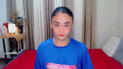 Snapshot of nhicolehollywood chatting on October 6, 2025, 1:14 am hottie nicole online show from October 6, 2025, 1:14 am