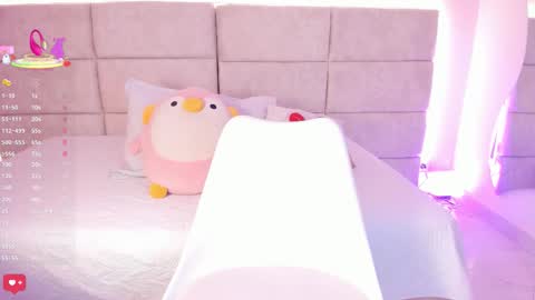 Nia online show from January 12, 2026, 11:59 am