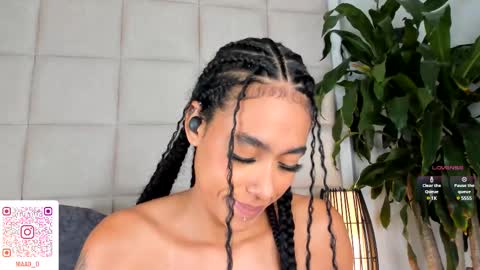 Nia online show from February 27, 2025, 8:42 pm