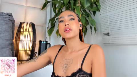 Nia online show from March 7, 2025, 5:17 pm