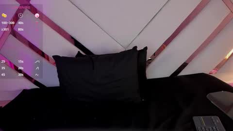 Nia online show from February 6, 2026, 5:01 am