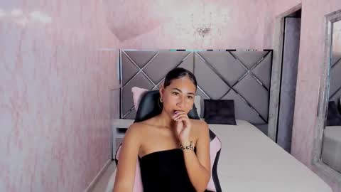 Snapshot of nia_imanni chatting on September 17, 2025, 7:26 pm NIA online show from September 17, 2025, 7:26 pm