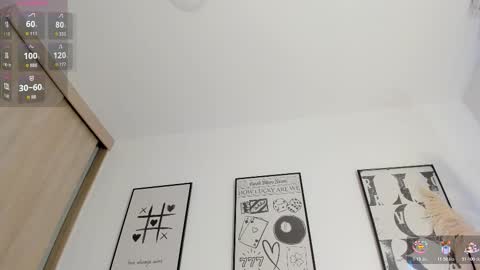 Nia online show from December 22, 2025, 1:19 pm