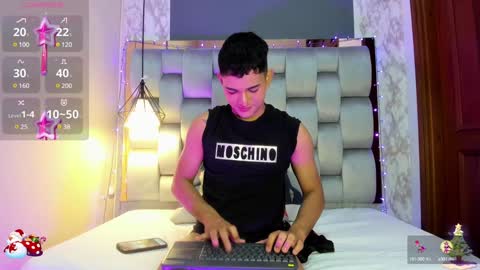 Niall  online show from December 13, 2024, 1:22 pm