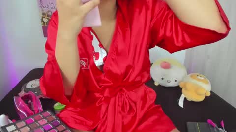  Nia  online show from October 6, 2025, 4:04 pm