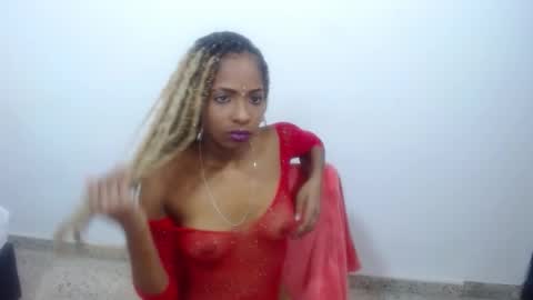 Nia Olson online show from November 8, 2025, 8:18 pm