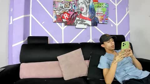 nice_boys11 online show from May 31, 2026, 1:18 pm
