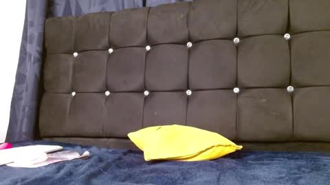 Michell  online show from December 28, 2024, 2:22 am