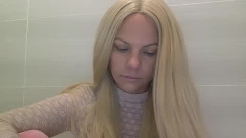 Amber online show from October 25, 2025, 9:28 am