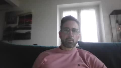 nicefrenchguy79 online show from November 14, 2025, 3:11 pm