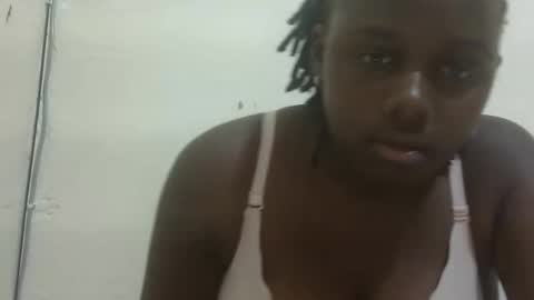 Snapshot of nicegirl200 chatting on February 17, 2026, 10:23 am nicegirl200 online show from February 17, 2026, 10:23 am