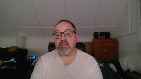 Snapshot of niceguy7208 chatting on August 3, 2026, 3:27 am niceguy7208 online show from August 3, 2026, 3:27 am