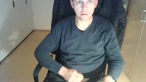 NiceGuyFlo online show from November 3, 2025, 12:35 am