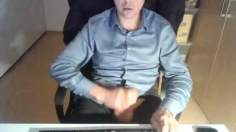 NiceGuyFlo online show from November 5, 2025, 12:21 am