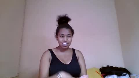 Snapshot of nicelly01 chatting on May 16, 2026, 6:21 am nicelly01 online show from May 16, 2026, 6:21 am