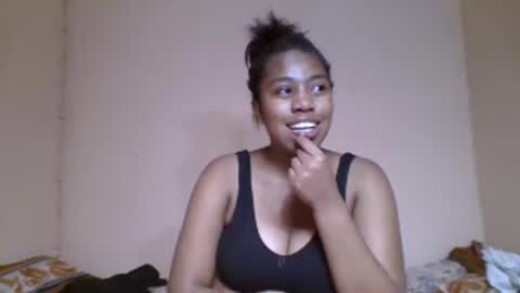 Snapshot of nicelly01 chatting on May 30, 2026, 8:06 pm nicelly01 online show from May 30, 2026, 8:06 pm