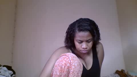 Snapshot of nicelly01 chatting on May 31, 2026, 8:21 am nicelly01 online show from May 31, 2026, 8:21 am