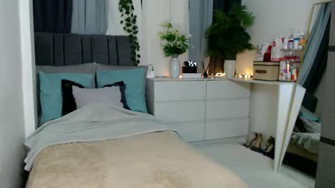 Snapshot of nicenalla chatting on September 27, 2025, 11:54 pm Wens online show from September 27, 2025, 11:54 pm