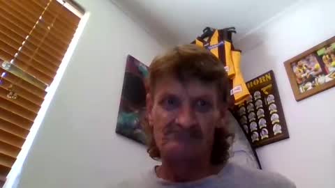 Sexiishaine online show from January 19, 2025, 1:32 am