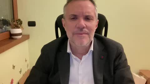 Snapshot of niceshy_71 chatting on December 18, 2024, 6:25 pm Andrew online show from December 18, 2024, 6:25 pm