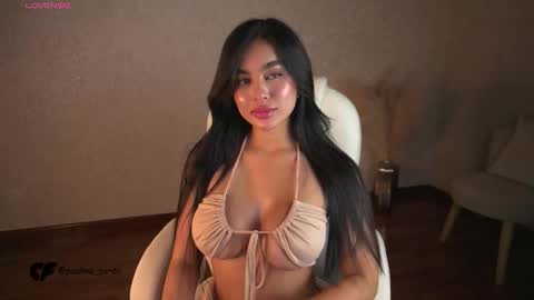 nichole__evans online show from October 17, 2025, 2:26 am