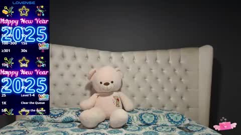 Nichole online show from January 7, 2025, 11:48 am